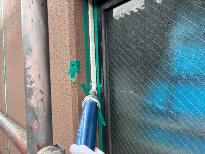 【充填】建具廻りコーキング