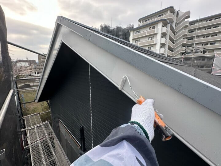 【上塗り】破風板
