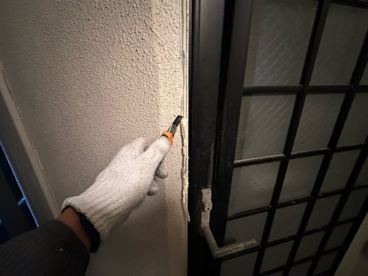 【撤去】建具廻りコーキング