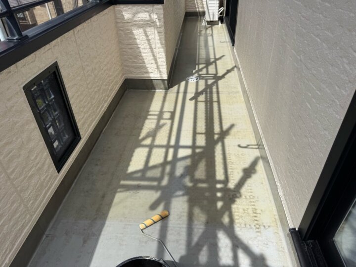 【プライマー塗布】ベランダ