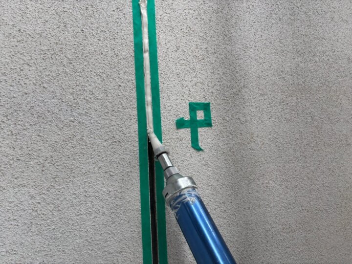 【充填】板間目地コーキング