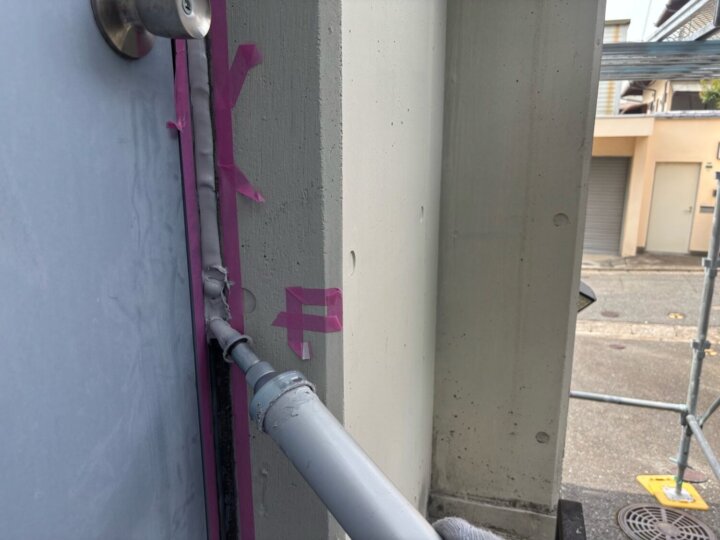 【充填】建具廻りコーキング