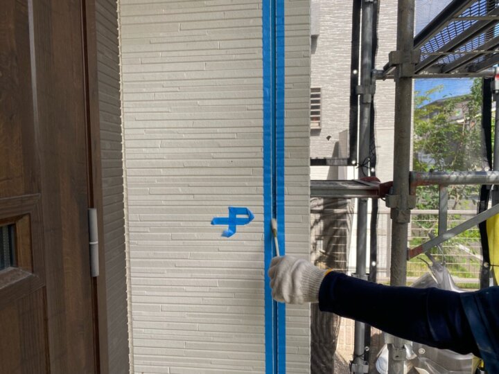 【プライマー塗布】板間目地コーキング