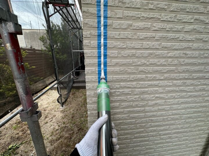 【充填】板間目地コーキング