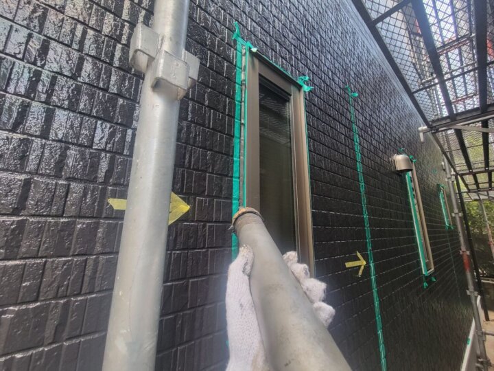 【充填】建具廻りコーキング
