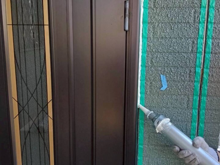 【充填】建具廻りコーキング