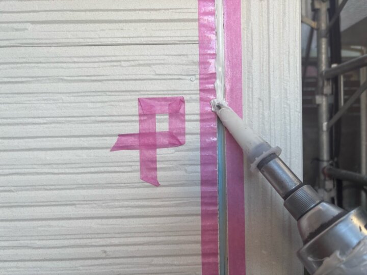 【充填】板間目地コーキング