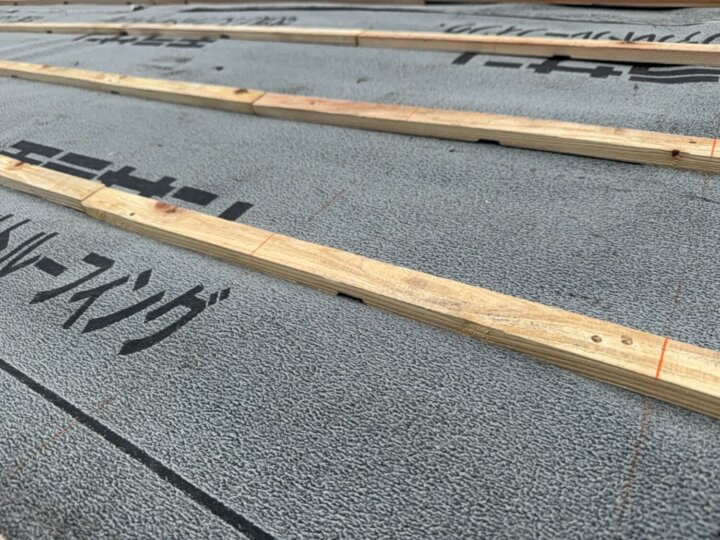 【桟木取付】屋根