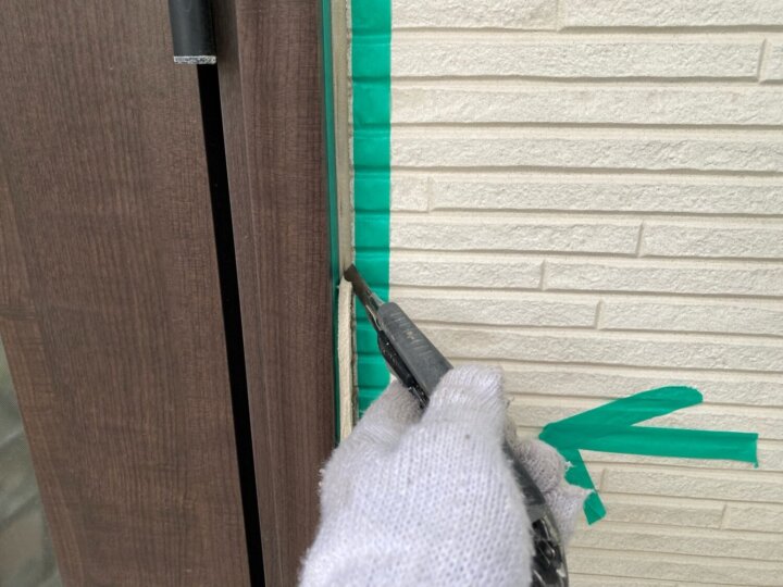 【撤去】建具廻りコーキング