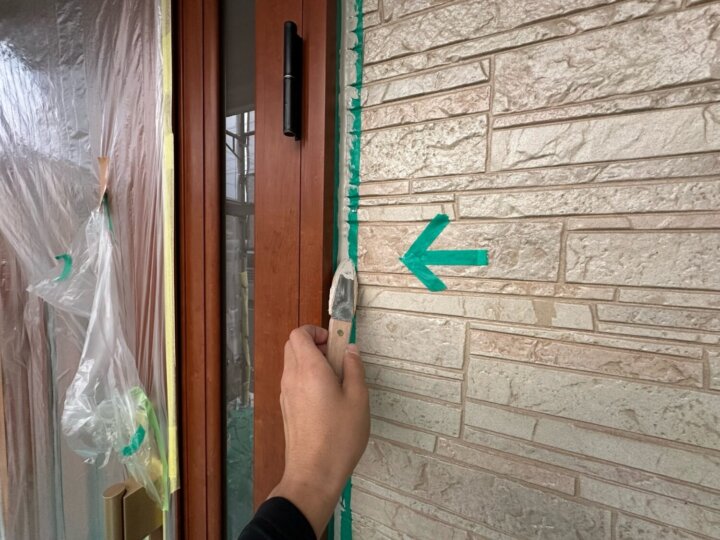 【へら均し】建具廻りコーキング