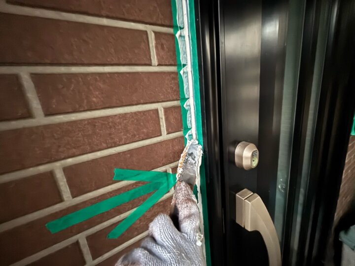 【へら均し】建具廻りコーキング