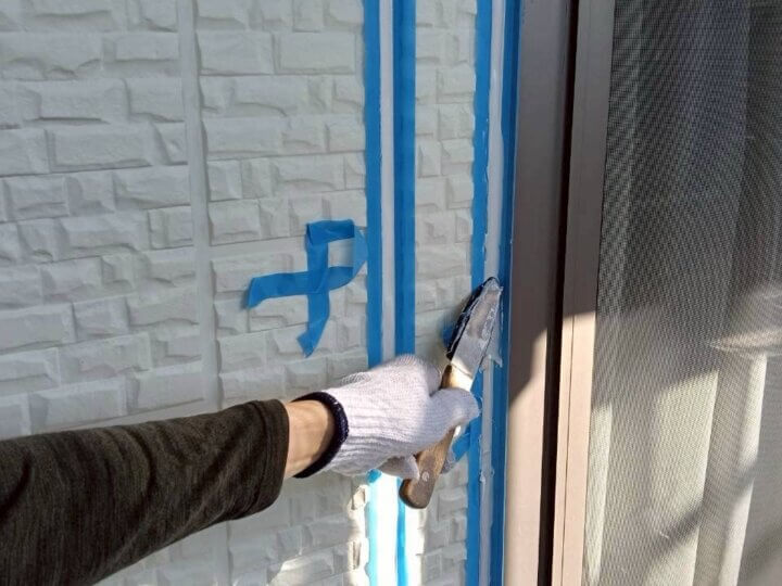 【へら均し】建具廻りコーキング