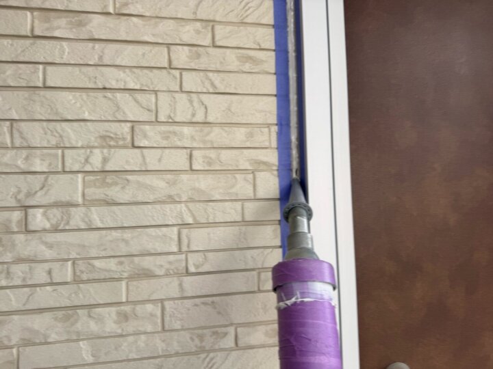 【充填】建具廻りコーキング