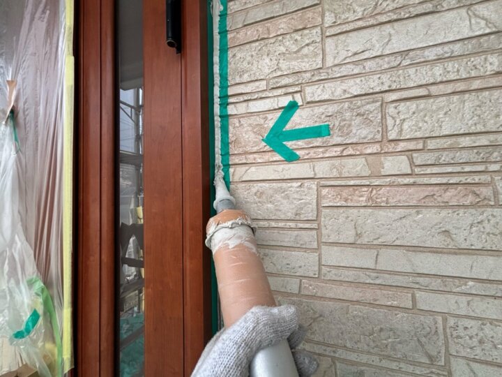 【充填】建具廻りコーキング