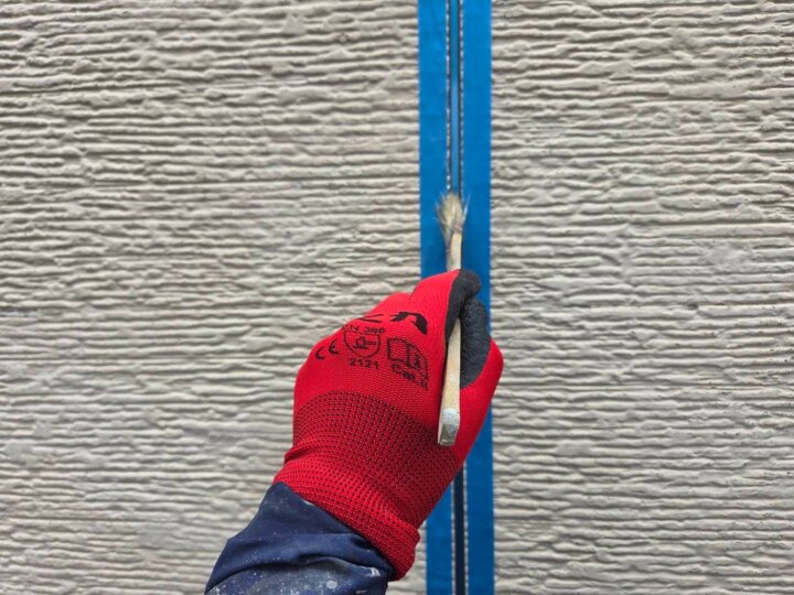 【プライマー塗布】板間目地コーキング