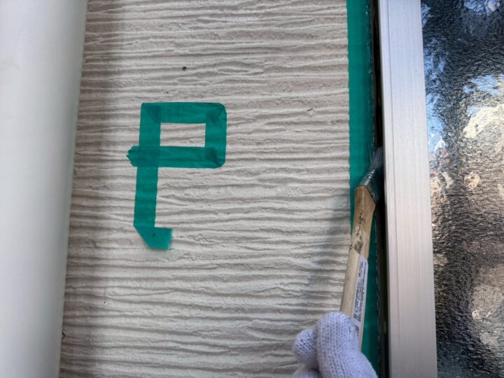 【プライマー塗布】建具廻りコーキング