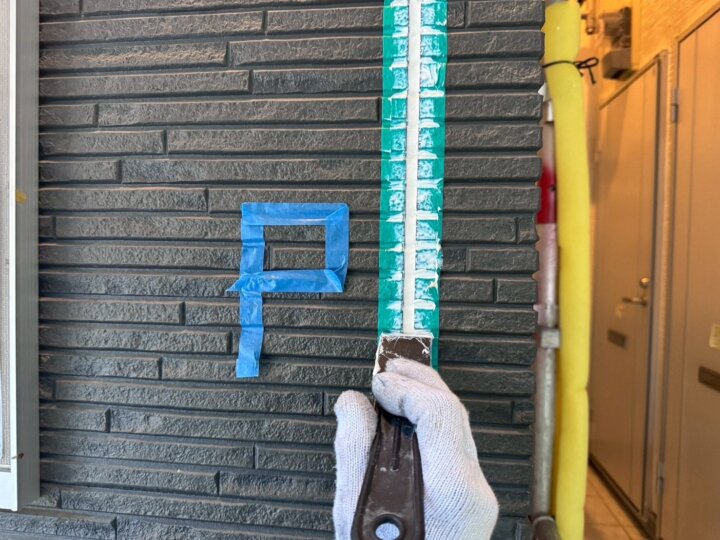 【へら均し】板間目地コーキング