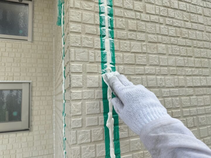 【へら均し】板間目地コーキング