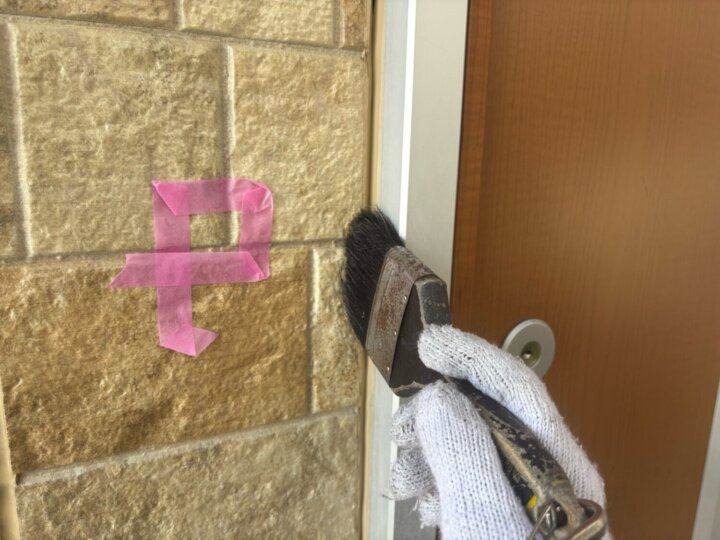 【撤去後清掃】建具廻りコーキング