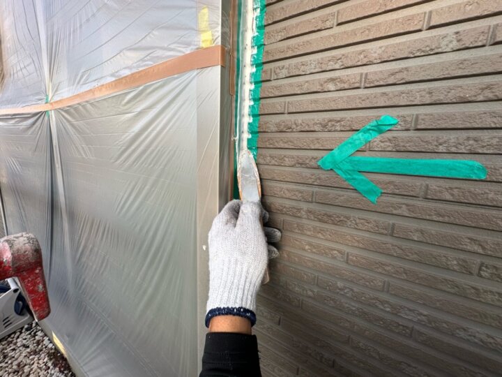 【へら均し】建具廻りコーキング