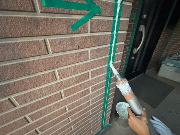 【充填】板間目地コーキング