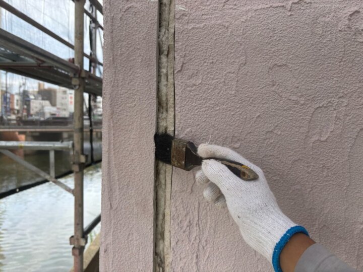 【撤去後清掃】板間目地コーキング