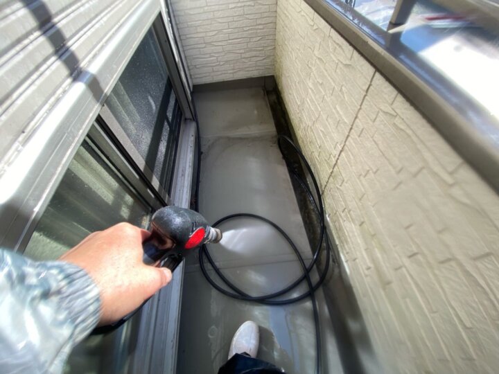 【高圧洗浄】ベランダ