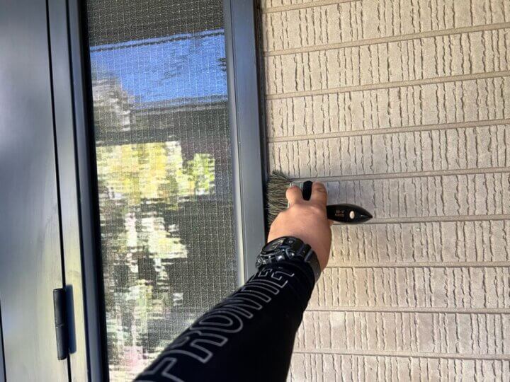 【撤去後清掃】建具廻りコーキング