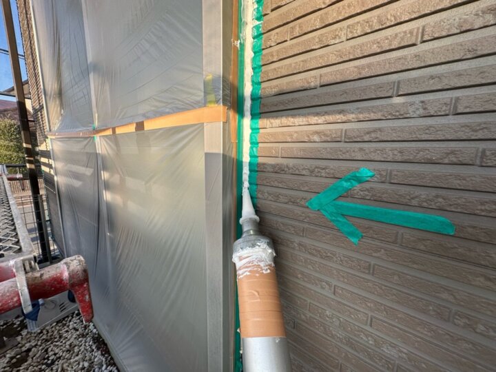 【充填】建具廻りコーキング