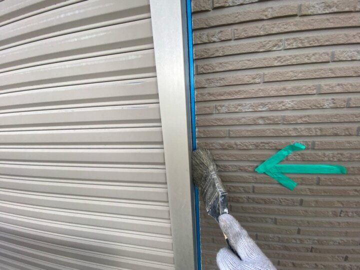 【撤去後清掃】建具廻りコーキング