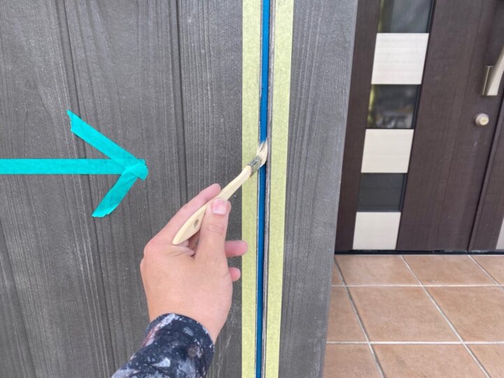 【プライマー塗布】板間目地コーキング