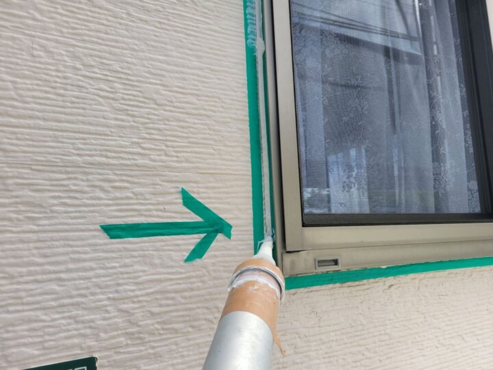 【充填】建具廻りコーキング