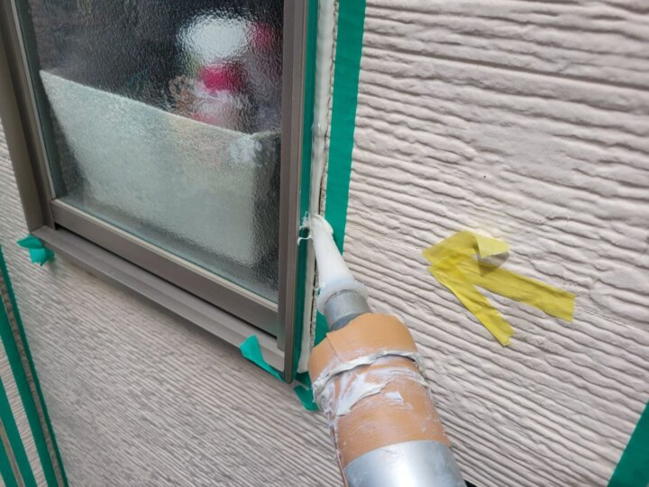【充填】建具廻りコーキング