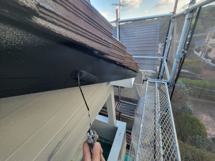 【上塗り】破風板