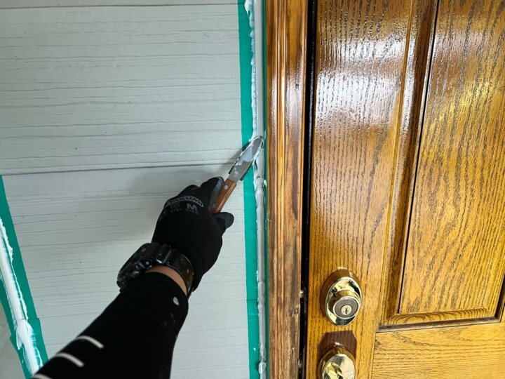 【へら均し】建具廻りコーキング