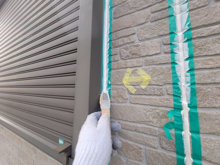 【へら均し】建具廻りコーキング