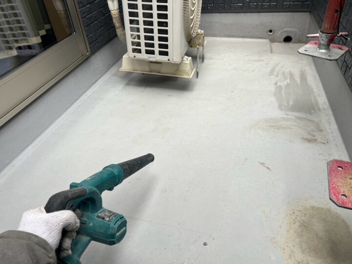 【撤去後清掃】ベランダ