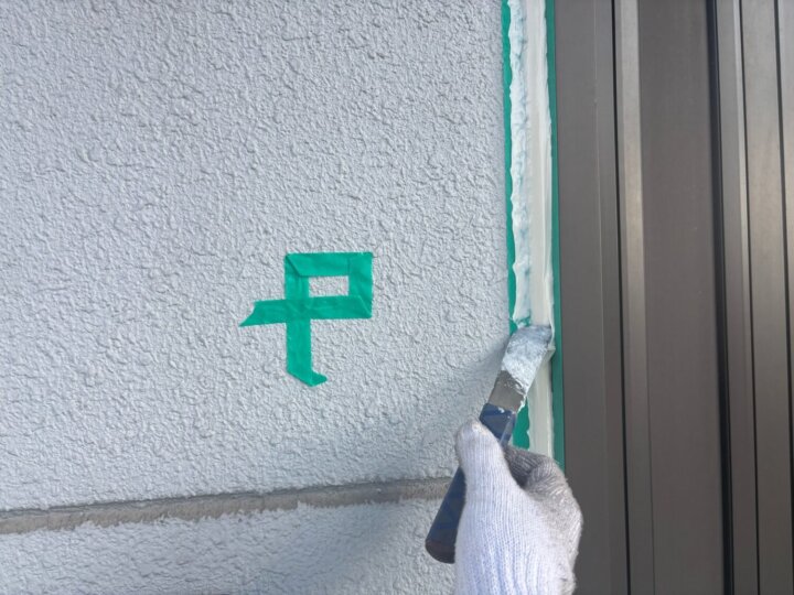 【へら均し】建具廻りコーキング