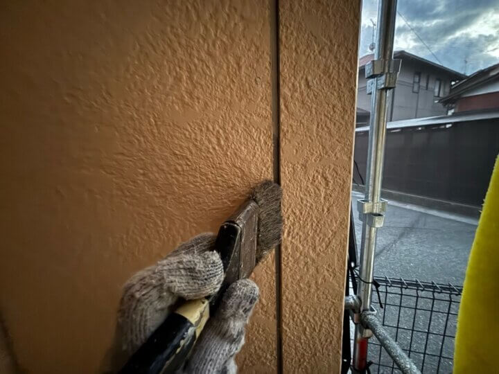 【撤去後清掃】板間目地コーキング