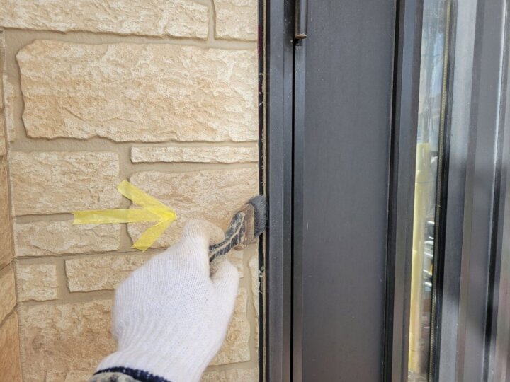 【撤去後清掃】建具廻りコーキング