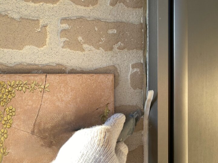 【撤去】建具廻りコーキング