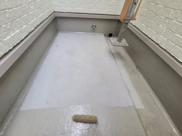 【プライマー塗布】ベランダ