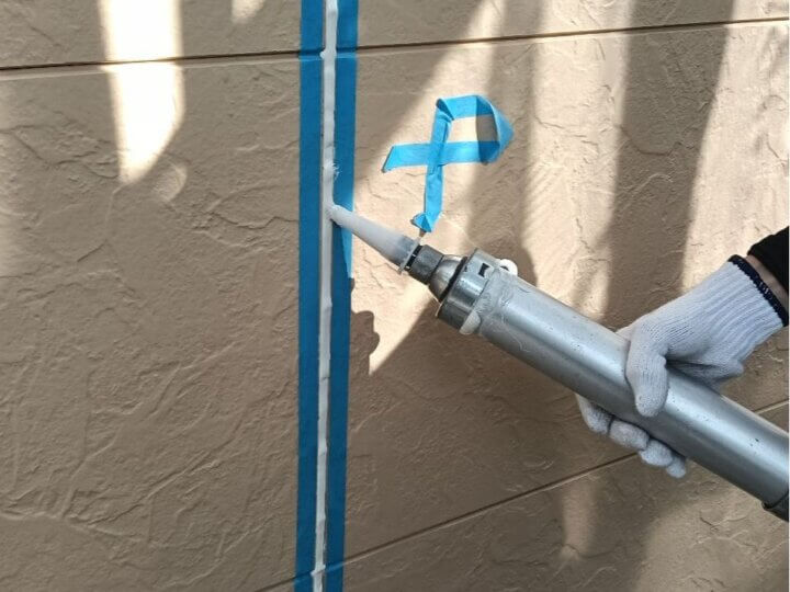 【充填】板間目地コーキング