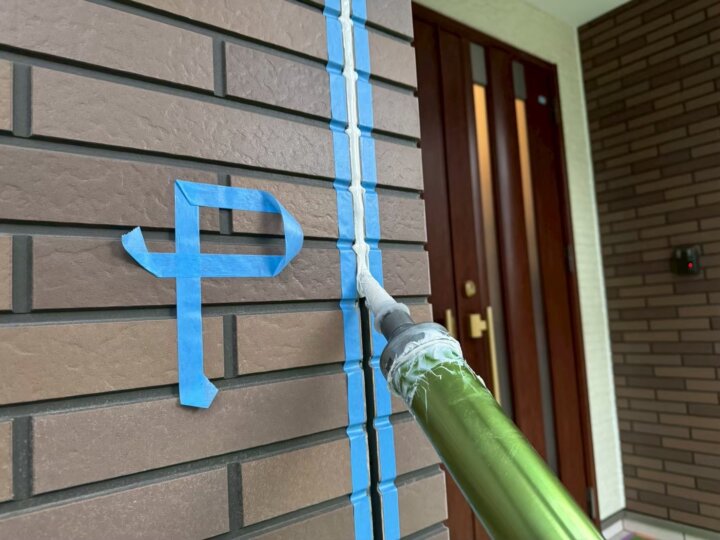 【充填】板間目地コーキング