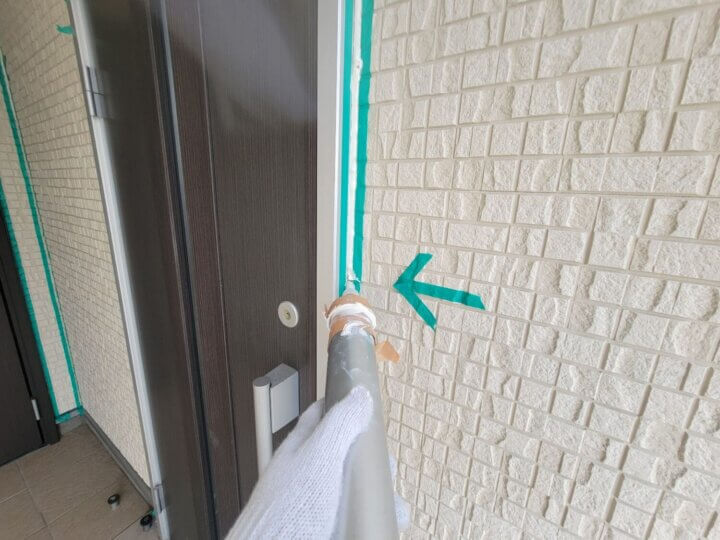 【充填】建具廻りコーキング