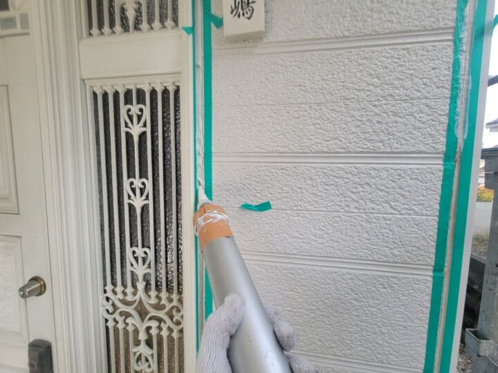 【充填】建具廻りコーキング