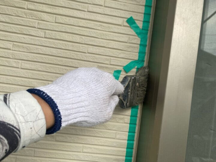 【撤去後清掃】建具廻りコーキング