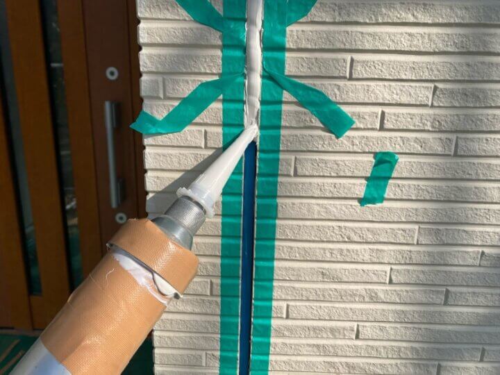 【充填】板間目地コーキング