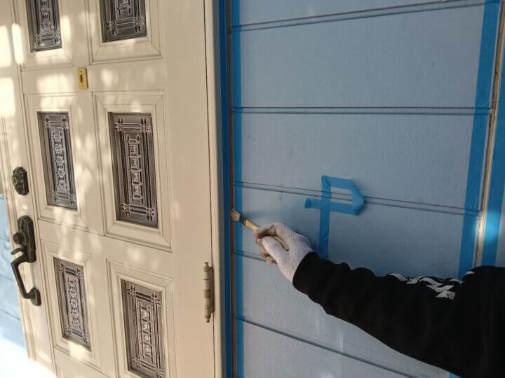 【プライマー塗布】建具廻りコーキング