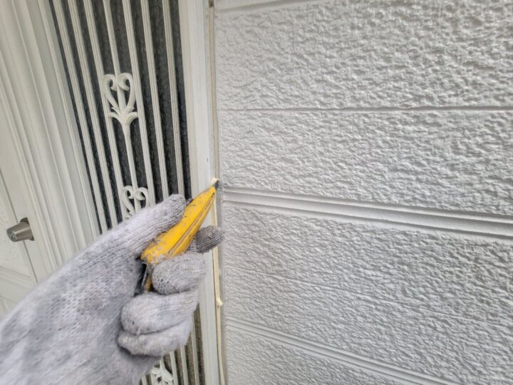 【撤去】建具廻りコーキング